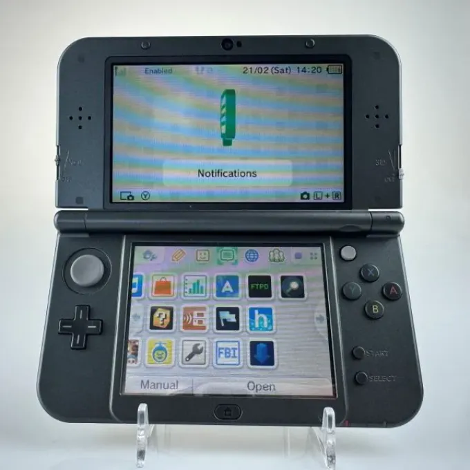 "New" Nintendo 3DS XL Cosmo Black Console (Modded)