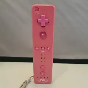 Nintendo Pink Wii Remote: Motion Plus